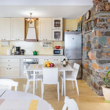 Vakantiehuis Blue And White *