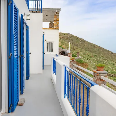 Vakantiehuis Blue And White