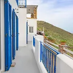 Holiday home Blue And White